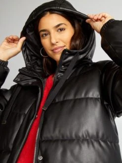 Anorak Sintético Con Capucha - Negro -Zalaris Tienda anorak sintetico con capucha negro ann20 1 frb4