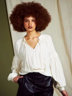 Blusa Con Manga Abombada Y Tejido Texturizado - AS CRUDO -Zalaris Tienda blusa con manga abombada y tejido texturizado as crudo axn30 1 frb4