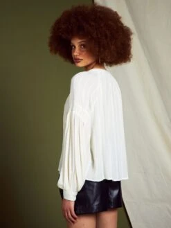 Blusa Con Manga Abombada Y Tejido Texturizado - AS CRUDO -Zalaris Tienda blusa con manga abombada y tejido texturizado as crudo axn30 1 frb5