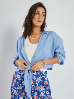 Blusa Cropped Con Cuello De Pico - BELAIR_BLU -Zalaris Tienda blusa cropped con cuello de pico belairblu zs485 3 frb4