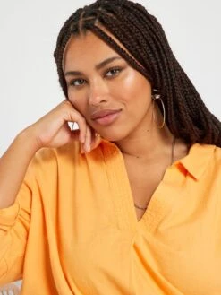 Blusa De Lino Con Cuello De Pico - SIMULACRO DE NARANJA -Zalaris Tienda blusa de lino con cuello de pico simulacro de naranja zr442 2 frb6