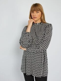 Blusa Estampada De Cuello Alto Con Volante - NEGRO -Zalaris Tienda blusa estampada de cuello alto con volante negro aeb10 2 frb5