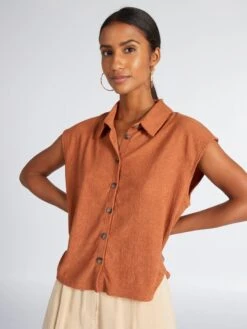 Blusa Gofrada Sin Mangas - MARRON -Zalaris Tienda blusa gofrada sin mangas marron awd45 2 frb3