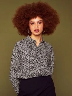 Blusa Vaporosa De Flores - BLACWHBAS5