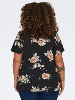 Blusa Vaporosa 'Only Carmakoma' - FLOR NEGRA -Zalaris Tienda blusa vaporosa only carmakoma flor negra aud34 1 frb3