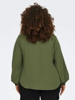 Camisa Con Escote De Pico 'Only Carmakoma' - KAKI -Zalaris Tienda camisa con escote de pico only carmakoma kaki amw84 3 frb3