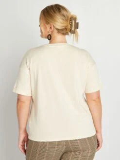 Camiseta Con Cuello Redondo Y Mensaje Bordado - CUIDADOS PERSONALES -Zalaris Tienda camiseta con cuello redondo y mensaje bordado cuidados personales awf48 2 frb4