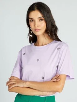 Camiseta Con Detalles - ÁCIDO PÚRPURA