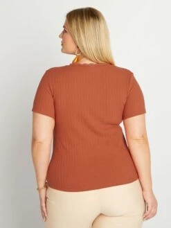 Camiseta De Canalé Con Cuello De Pico - Naranja -Zalaris Tienda camiseta de canale con cuello de pico naranja awa33 2 frb4