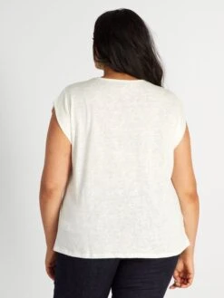 Camiseta De Cuello Redondo Con Bordado - BEIGE -Zalaris Tienda camiseta de cuello redondo con bordado beige asm67 1 frb3