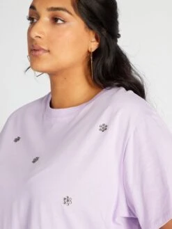 Camiseta De Cuello Redondo Con Strass - PURPURA -Zalaris Tienda camiseta de cuello redondo con strass purpura zo943 3 frb5