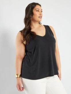 Camiseta De Tirantes Con Cuello De Pico - Negro -Zalaris Tienda camiseta de tirantes con cuello de pico negro ahg75 1 frb4