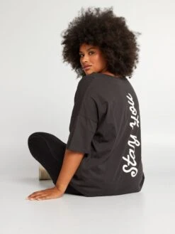 Camiseta Estampada Con Cuello Redondo - NEGRO