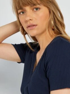 Camiseta Estilo Body Con Bordes De Macramé - Negro Iris -Zalaris Tienda camiseta estilo body con bordes de macrame negro iris alz67 2 frb2