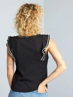 Camiseta Sin Mangas Con Volantes - Negro -Zalaris Tienda camiseta sin mangas con volantes negro asa89 2 frb4