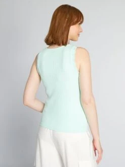 Camiseta Sin Mangas De Punto De Canalé - VERDE -Zalaris Tienda camiseta sin mangas de punto de canale verde ase02 4 frb4