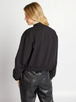 Chaqueta Corta Estilo Campus - Negro -Zalaris Tienda chaqueta corta estilo campus negro azz41 2 frb3