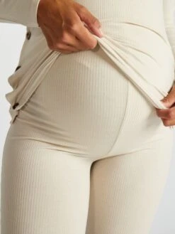 Conjunto De Premamá Con Camiseta + Pantalón De Canalé - CERVEZA BEIGE -Zalaris Tienda conjunto de premama con camiseta pantalon de canale cerveza beige alh77 1 frb8