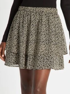 Falda Corta - BLACWHBAS5