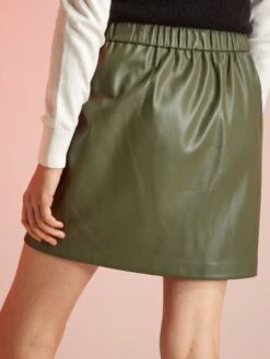 Falda Corta De Material Sintético - Verde Oscuro -Zalaris Tienda falda corta de material sintetico verde oscuro zi691 3 frb3