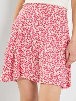 Falda Corta Vaporosa Con Estampado De FantasÃa - ROSA