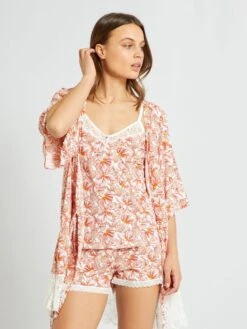 Kimono Estampado Con Encaje - BEIGE -Zalaris Tienda kimono estampado con encaje beige amv54 1 frb3