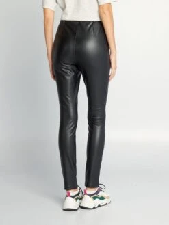 Legging De Material Sintético Tiro Alto - Negro -Zalaris Tienda legging de material sintetico tiro alto negro ajj52 1 frb3