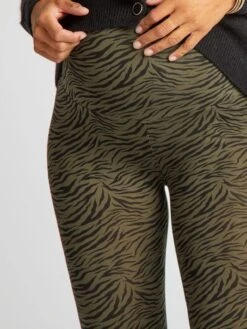 Legging Premamá Estampado De Material Ultrasuave - KAKI -Zalaris Tienda legging premama estampado de material ultrasuave kaki ajo45 2 frb4
