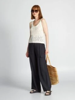 Pantalón Con Bolsillos Con Solapas - Negro