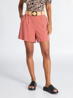 Short De Sarga Vaporoso Con Cinturón - ROJO