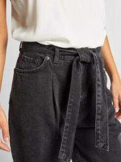 Vaquero Recto Paper Bag De Talle Alto - NIEVE_NEGRA -Zalaris Tienda vaquero recto paper bag de talle alto nievenegra axl65 1 frb5