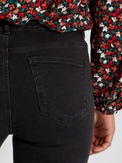 Vaquero Regular De Tiro Alto - L30 - NEGRO -Zalaris Tienda vaquero regular de tiro alto l30 negro ye005 1 frb6