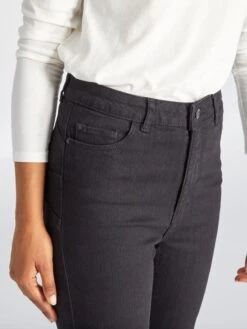 Vaquero Skinny De Tiro Alto - L30 - NEGRO -Zalaris Tienda vaquero skinny de tiro alto l30 negro acf38 1 frb4