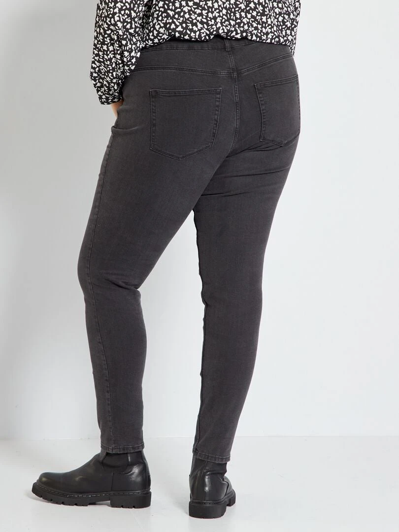 Vaquero Slim Elástico - NEGRO 5 Vaquero Slim Elástico - NEGRO - Imagen 3