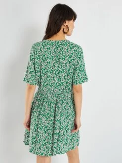 Vestido Corto Con Estampado De Fantasía - VERDE -Zalaris Tienda vestido corto con estampado de fantasia verde zk715 6 frb3