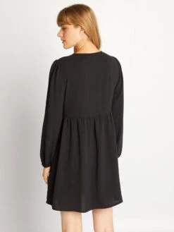 Vestido Corto Con Volante Texturizado - Negro -Zalaris Tienda vestido corto con volante texturizado negro aiu35 2 frb3