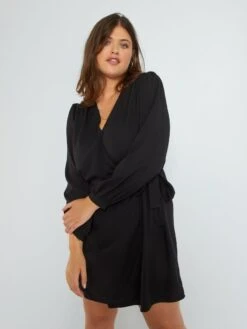 Vestido Corto Vaporoso Con Escote De Pico - Negro -Zalaris Tienda vestido corto vaporoso con escote de pico negro zg800 1 frb4