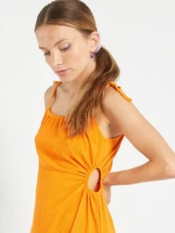 Vestido De Punto Gofrado - ORANG VERM -Zalaris Tienda vestido de punto gofrado orang verm aum22 2 frb3