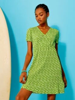 Vestido Evasé Plisado Con Estampado Floral - VERDE -Zalaris Tienda vestido evase plisado con estampado floral verde arn18 1 frb4