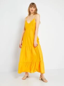 Vestido Largo Con Capas - AMARILLO